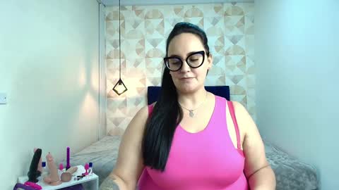 Snapshot of veroniicabbw chatting on 02.19.25 veroniicabbw online show from 02.19.25