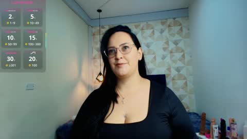 Snapshot of veroniicabbw chatting on 09.16.25 veroniicabbw online show from 09.16.25