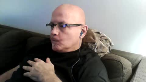 Snapshot of veryharrrrd chatting on 01.03.25  Marco  online show from 01.03.25