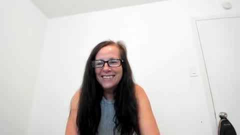 Snapshot of verysassypeachgoddess chatting on 07.03.26 verysassypeachgoddess online show from 07.03.26