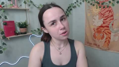 Snapshot of veryveryvery_shy chatting on 04.16.26 veryveryvery_shy online show from 04.16.26