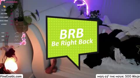 Snapshot of vesafine chatting on 02.21.25 vesafine online show from 02.21.25