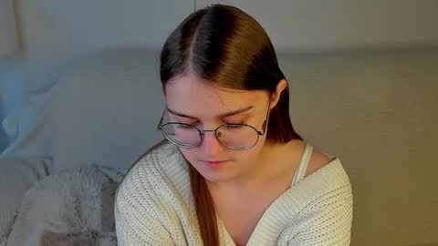 Snapshot of veta_cute chatting on 05.30.26 Emma Sofa online show from 05.30.26