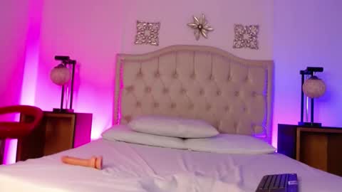 vetania blake online show from 12.22.25