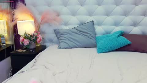 Via online show from 03.11.25