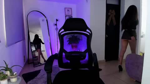 Snapshot of vianca_cruzz chatting on 04.24.26 Vianca Cruz online show from 04.24.26