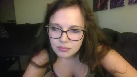 Snapshot of vichyde95 chatting on 10.20.25 vichyde95 online show from 10.20.25