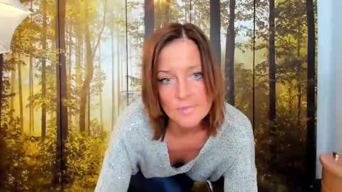 ViciousQueenu can call me Laura online show from 02.25.25