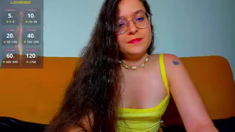 Snapshot of vicky_cristinax chatting on 07.23.26 Vicky online show from 07.23.26