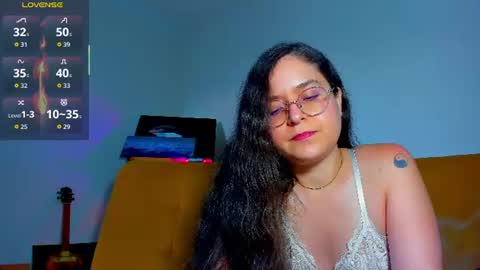 Snapshot of vicky_cristinax chatting on 07.24.26 Vicky online show from 07.24.26