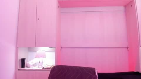 Snapshot of vicky_ruiz chatting on 07.19.26 V I C K Y online show from 07.19.26