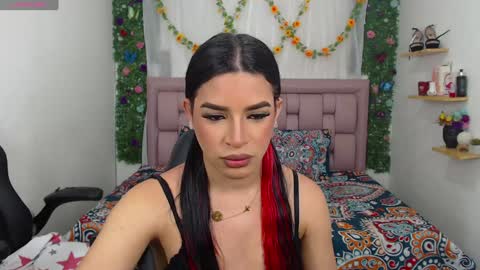 Snapshot of vickyxdany chatting on 12.05.24 vickyxdany online show from 12.05.24
