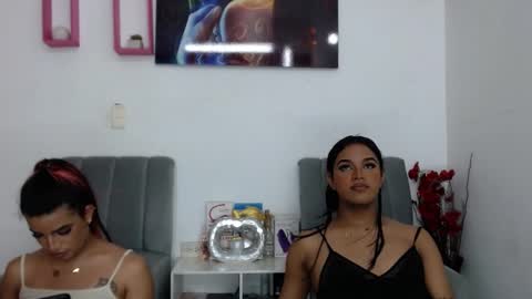 Snapshot of vickyxdany chatting on 02.26.25 vickyxdany online show from 02.26.25