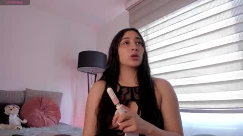 Victoria  online show from 11.30.25