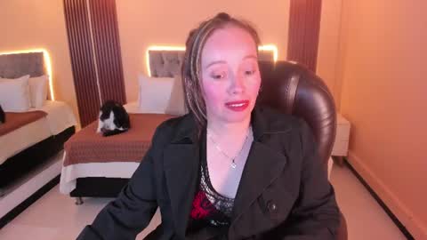 Snapshot of victoria__blake chatting on 06.27.26 victoria__blake online show from 06.27.26