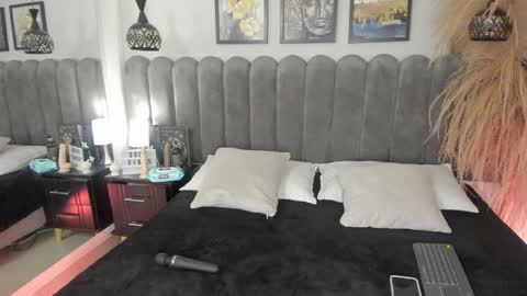 victoria__lee_ online show from 05.15.26