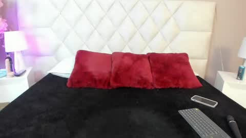victoria__lee_ online show from 05.20.26