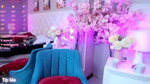 victoria__lee_ online show from 05.23.26