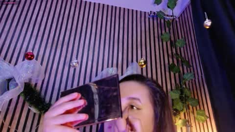 victorira online show from 12.20.25