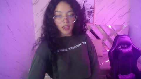 victoria_castillo_b online show from 03.11.25