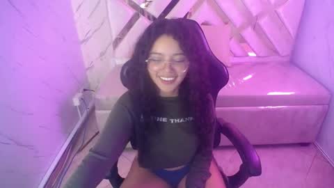 victoria_castillo_b online show from 03.11.25