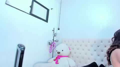 Victoria online show from 01.16.26