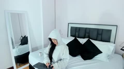 valentina online show from 11.20.25