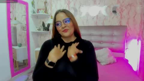 victoria_floyd1 online show from 01.20.25