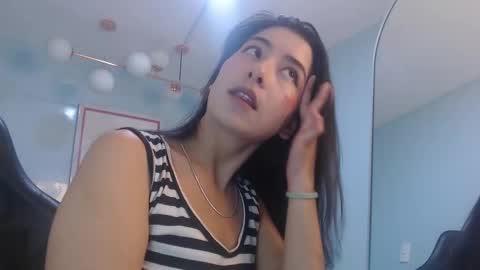 Snapshot of victoria_hernandez_t chatting on 02.28.26 Victoria online show from 02.28.26