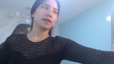 Snapshot of victoria_hernandez_t chatting on 03.10.26 Victoria online show from 03.10.26