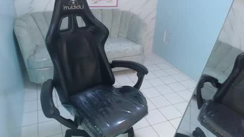 Snapshot of victoria_hernandez_t chatting on 03.13.26 Victoria online show from 03.13.26