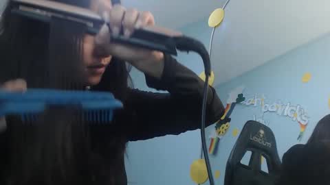 Snapshot of victoria_hernandez_t chatting on 03.17.26 Victoria online show from 03.17.26