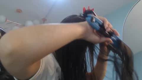 Snapshot of victoria_hernandez_t chatting on 03.26.26 Victoria online show from 03.26.26