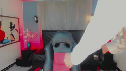 Victoria online show from 03.30.26