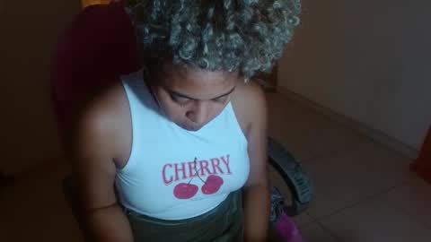 VICKY online show from 12.20.24