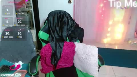 VICKY online show from 10.06.25