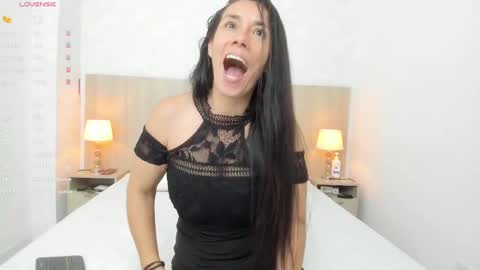 Snapshot of victoria_pachon chatting on 09.22.25 victoria_pachon online show from 09.22.25