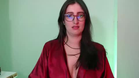 Victoria online show from 12.06.24