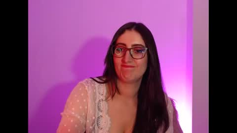 Victoria online show from 02.04.25