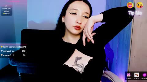 Snapshot of victoria_smile_ chatting on 04.16.26 Victoria online show from 04.16.26