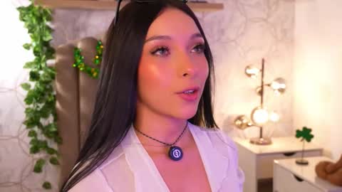 victoria_watsson online show from 03.17.26