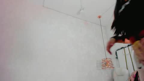 Victoria Sofia online show from 12.14.25