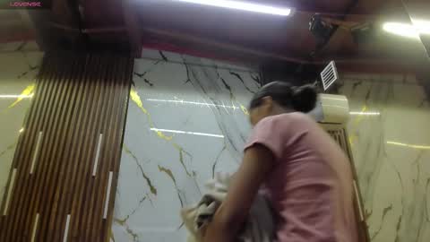 Victoria  online show from 03.26.26