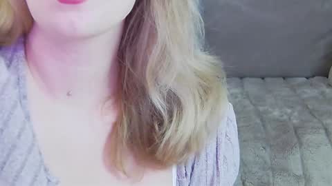 Snapshot of victoriafalls chatting on 12.21.24 Miss V online show from 12.21.24