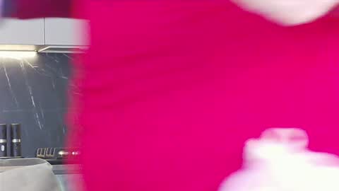 Snapshot of victoriafalls chatting on 12.24.24 Miss V online show from 12.24.24