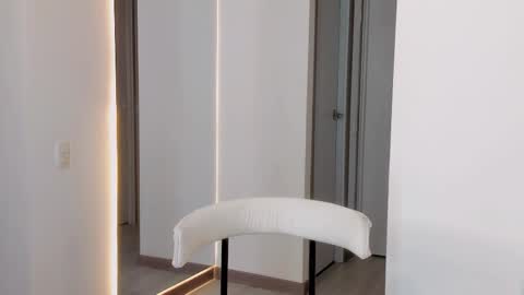 Vcitoria online show from 10.03.25