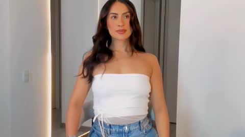 Vcitoria online show from 11.29.25