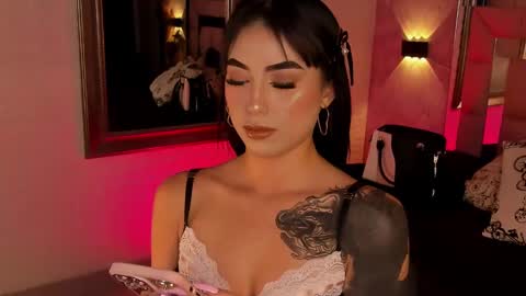 VICTORIA online show from 02.11.25