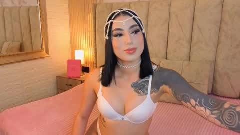 VICTORIA online show from 10.28.25