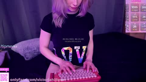 Victoria Hillova online show from 04.08.26